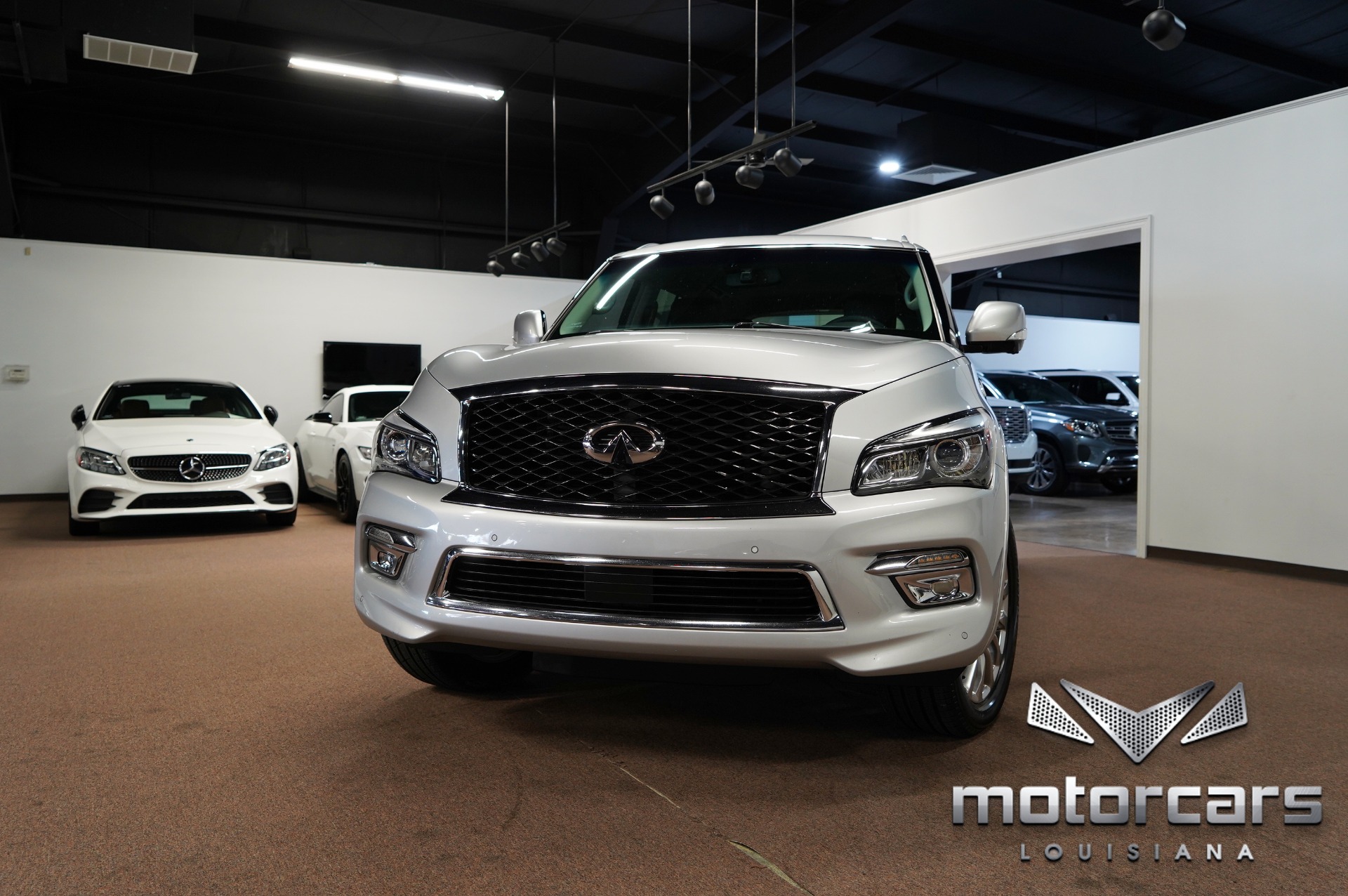 2016 INFINITI QX80 