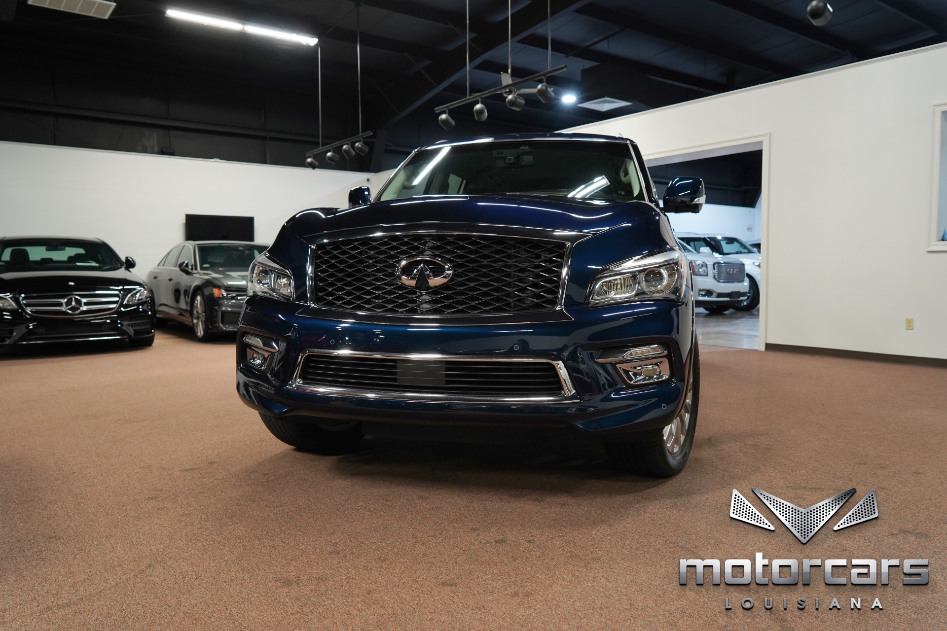 2017 INFINITI QX80 