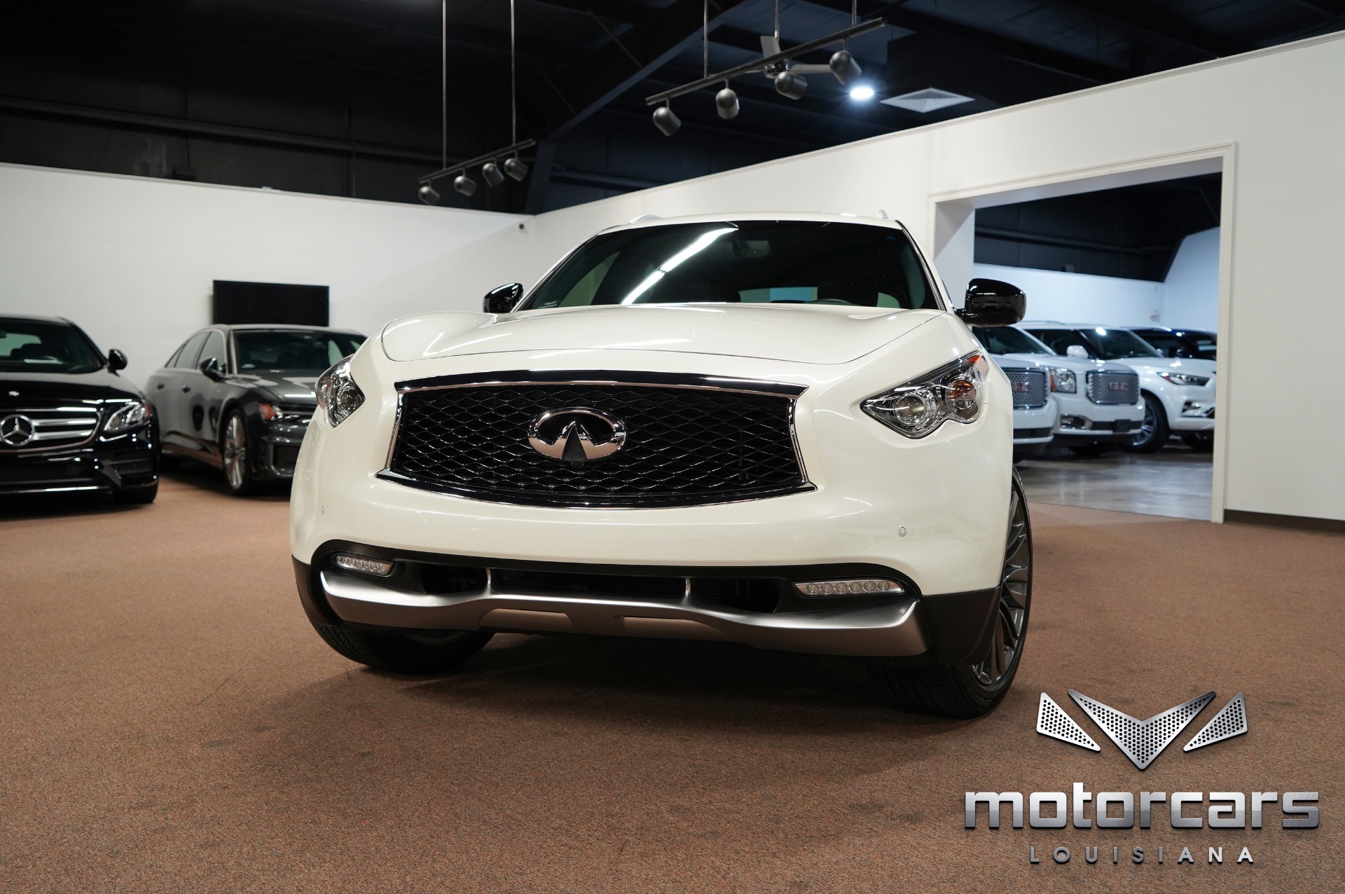 2017 INFINITI QX70 Limited