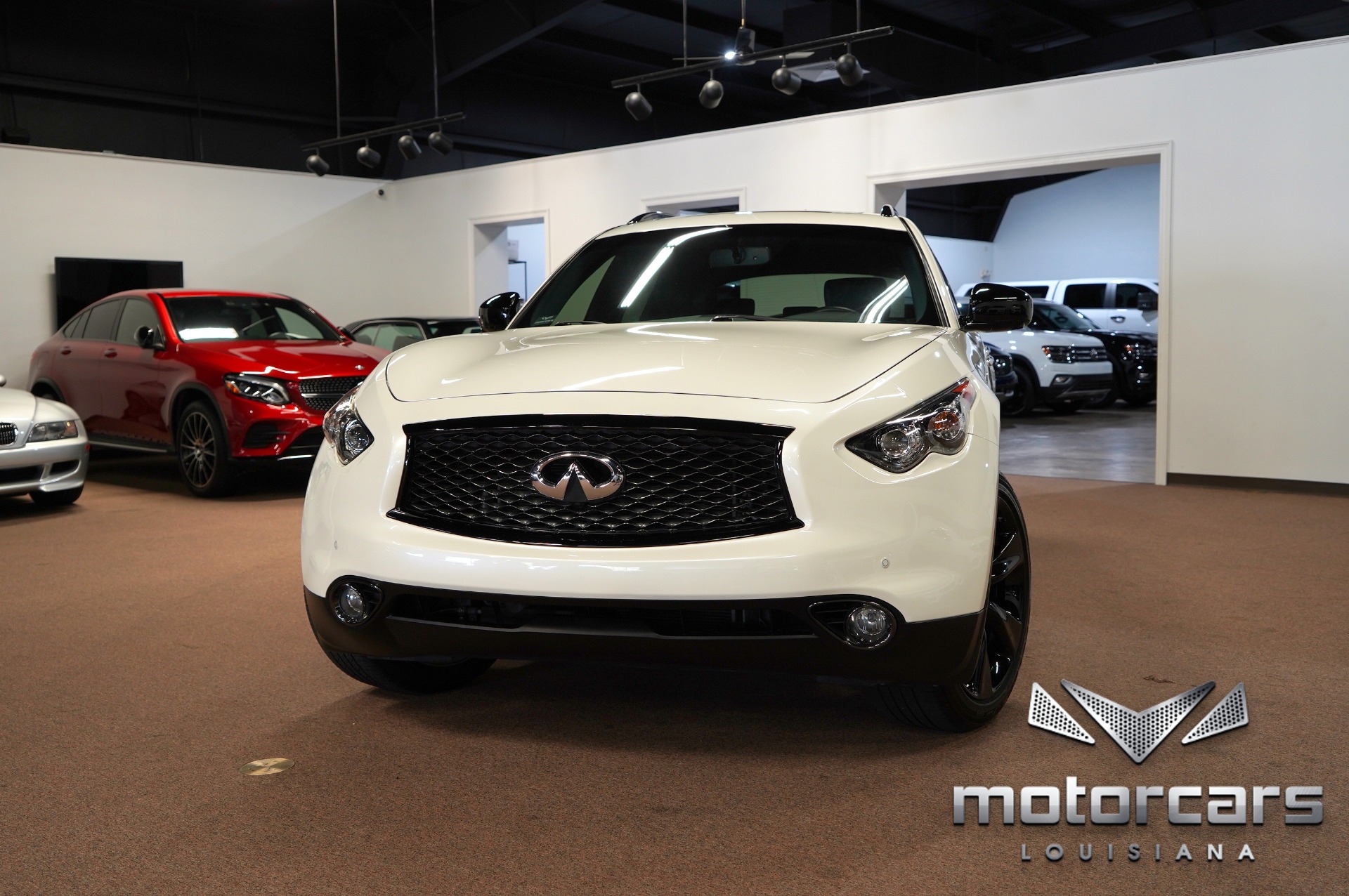 2017 INFINITI QX70 Base