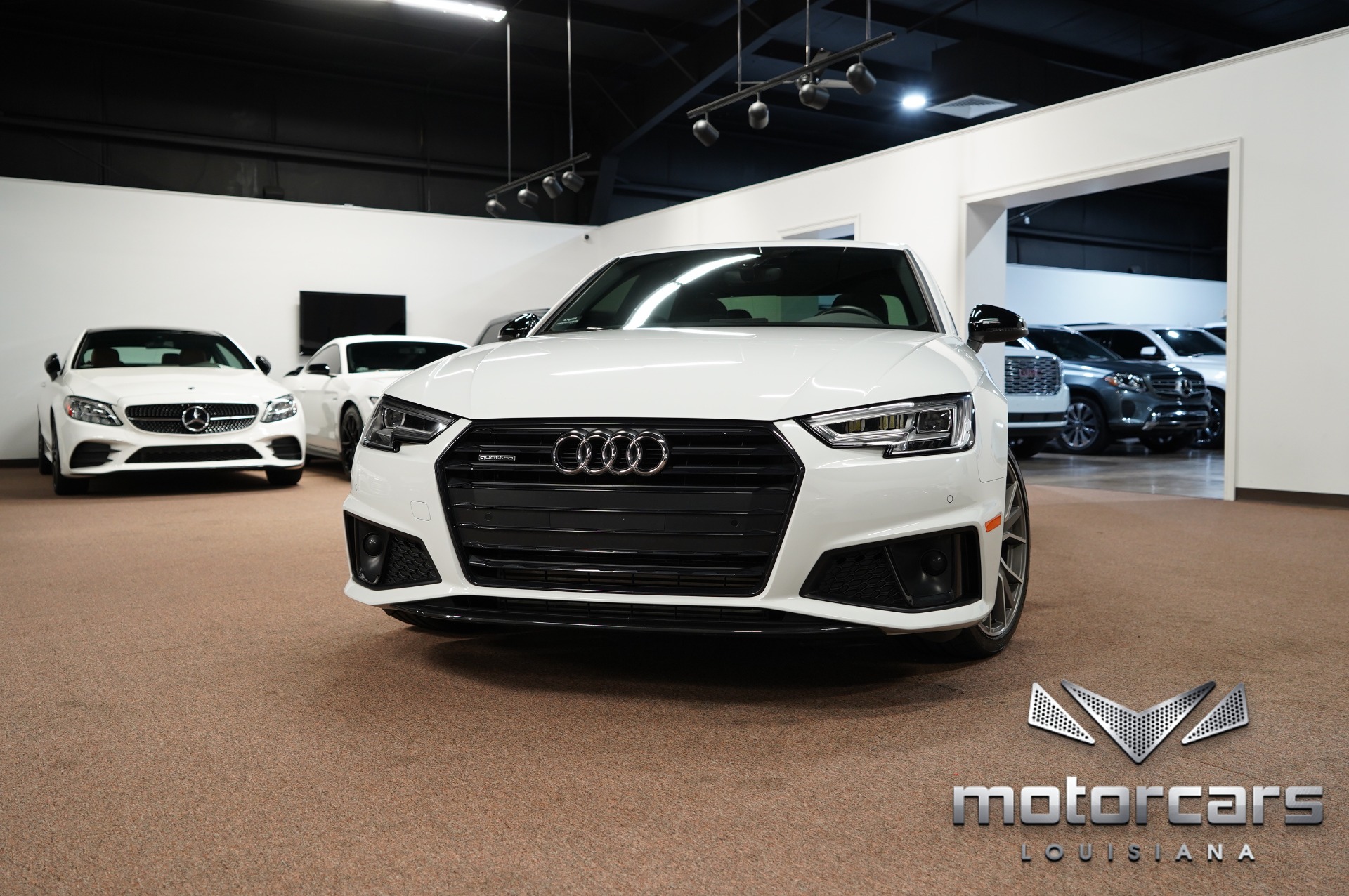 2019 Audi A4 2.0T quattro Premium Plus