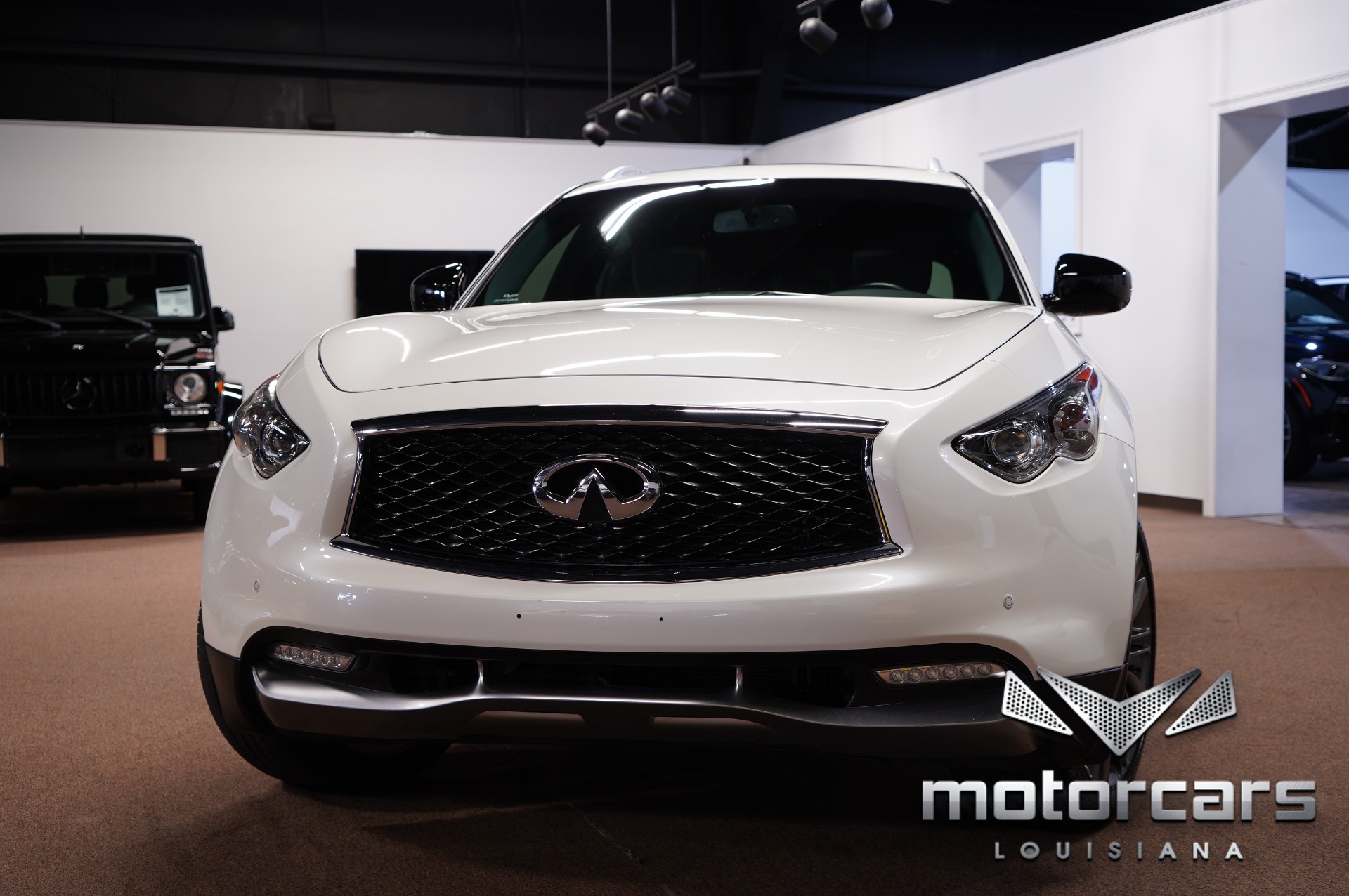 2017 INFINITI QX70 Limited