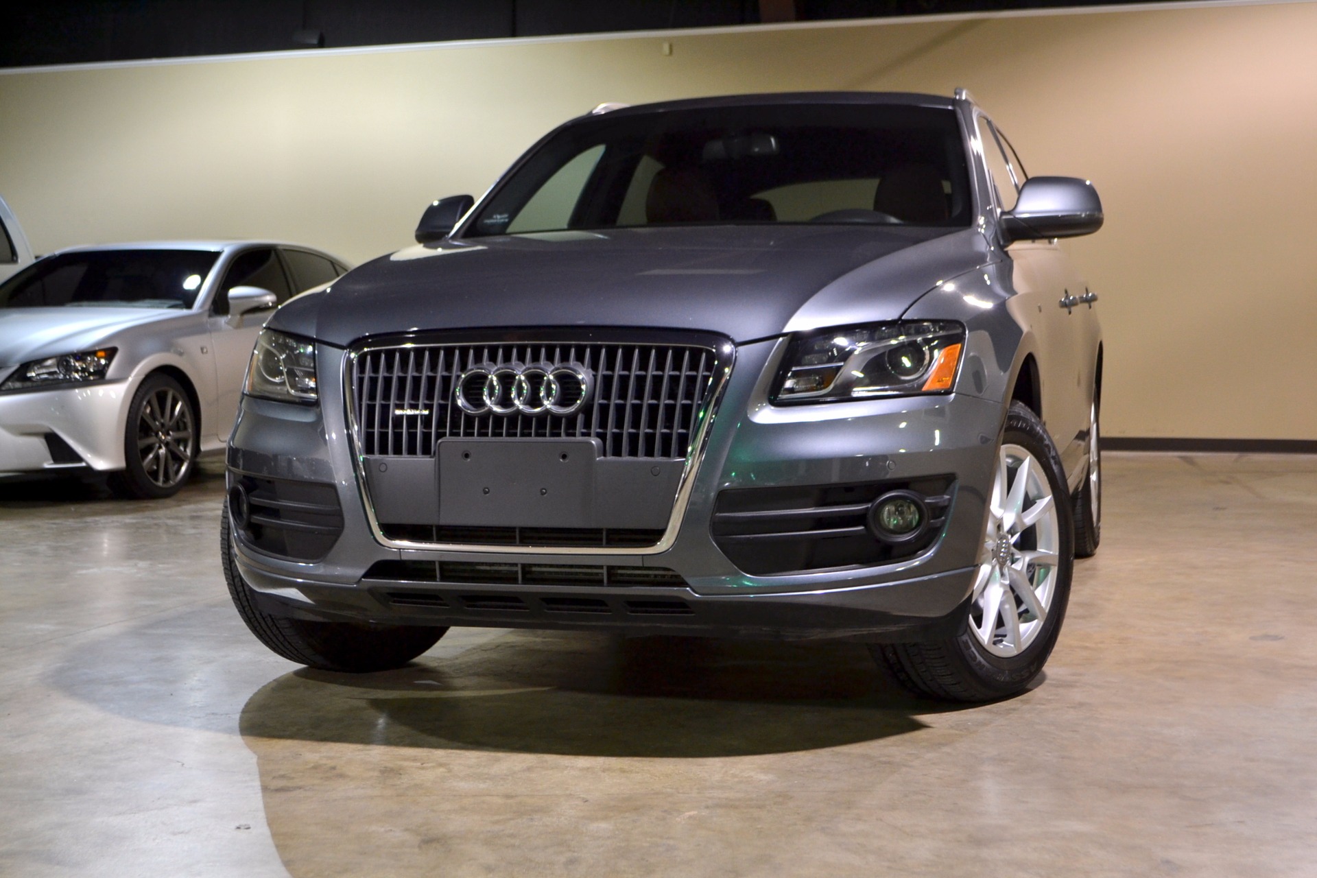 2012 Audi Q5 2.0T quattro Premium Plus