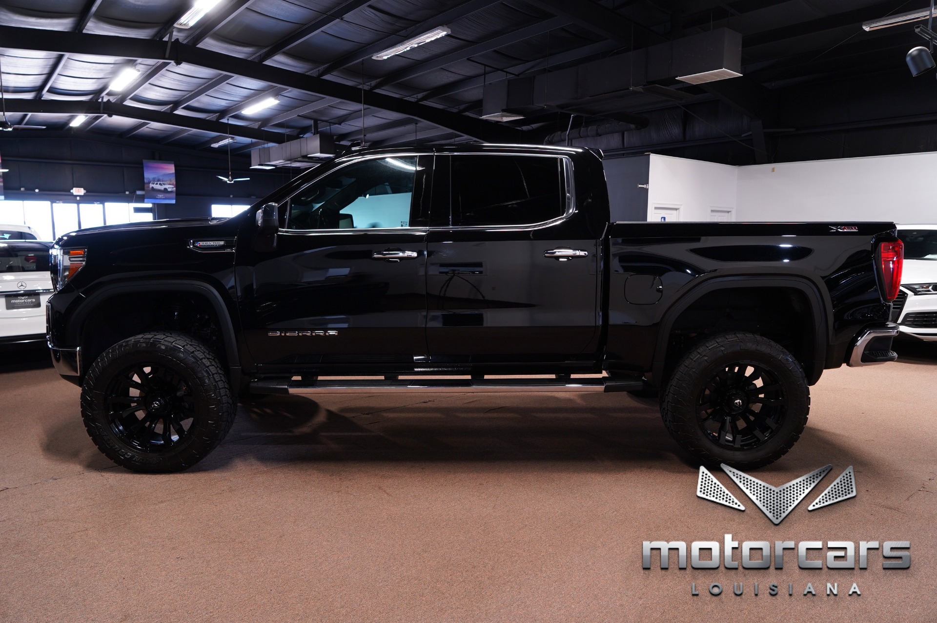 2020 Gmc Sierra 1500 SLT photo 2