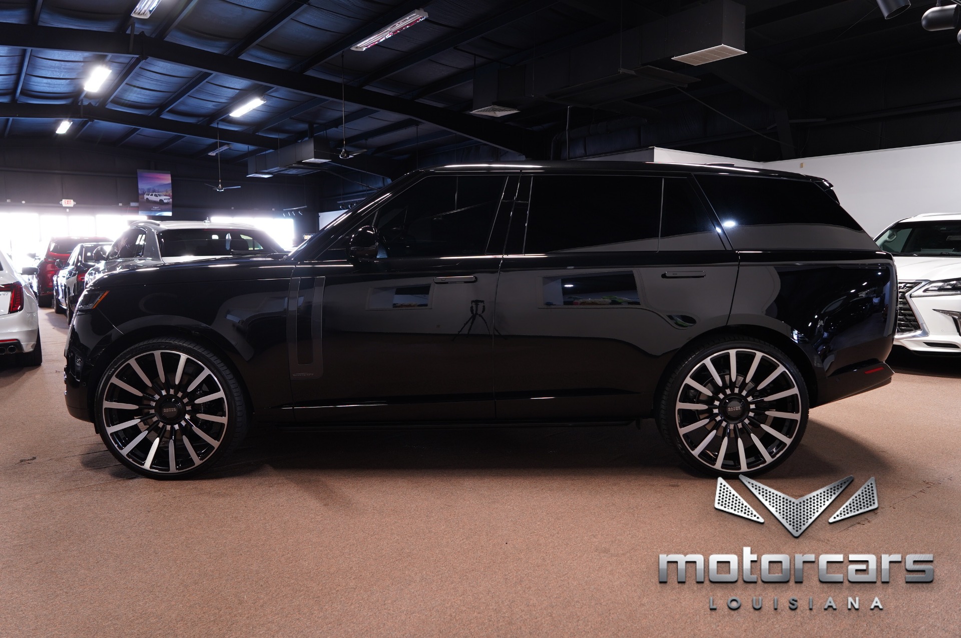 Used 2023 Land Rover Range Rover P530 Autobiography LWB For Sale Used 2023 Land Rover Range Rover P530 Autobiography LWB For Sale