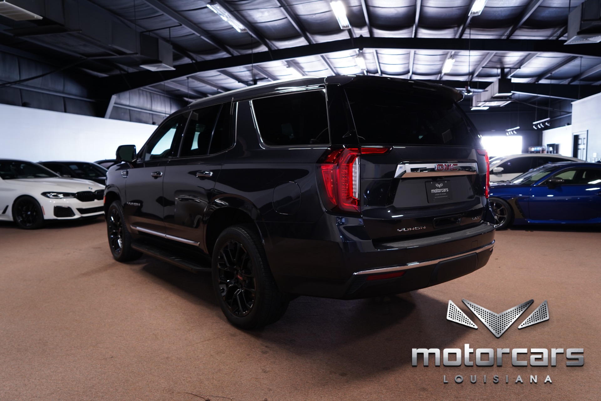 2023 Gmc Yukon SLT photo 3