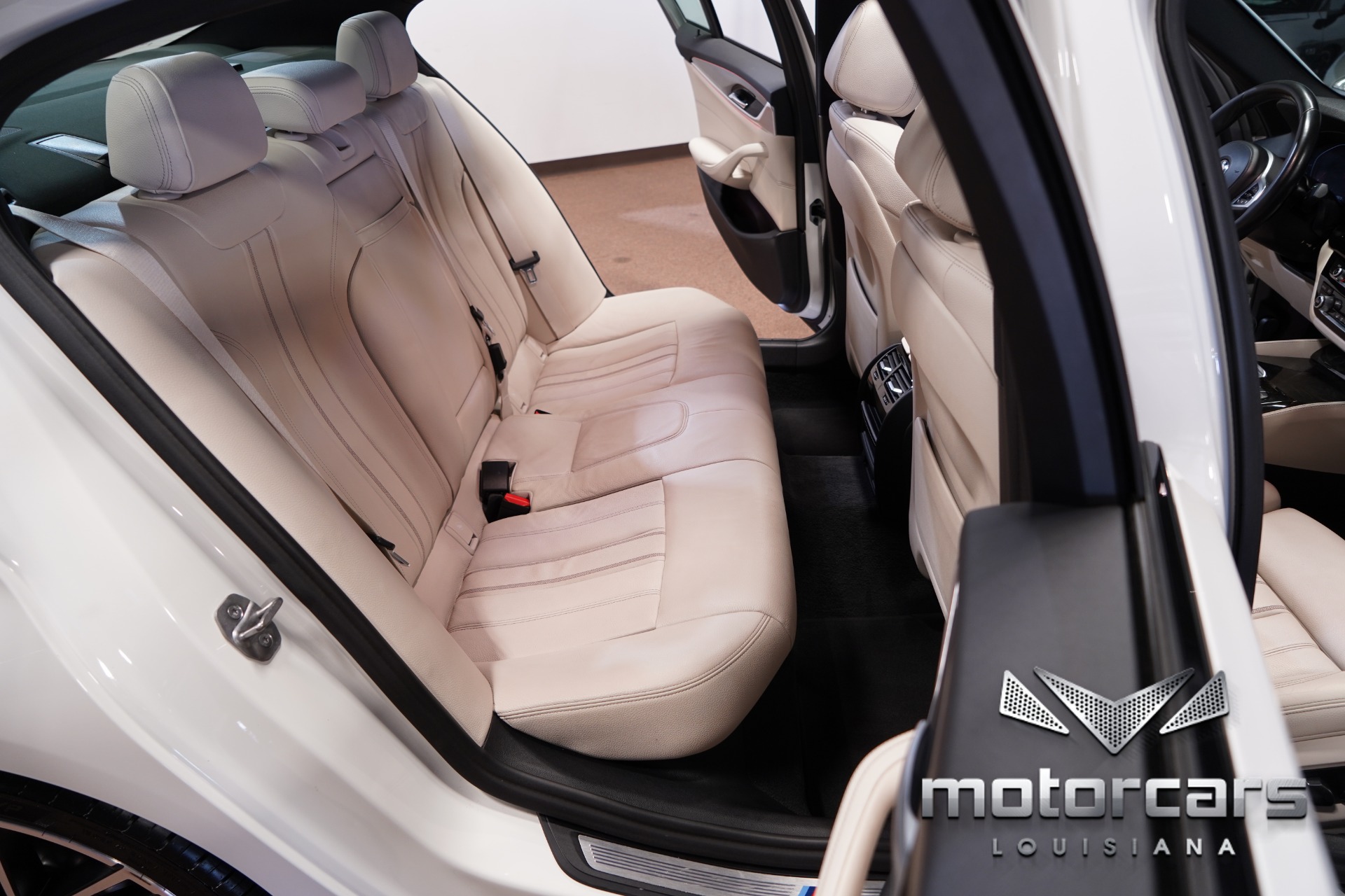 2022 BMW 5 Series 540i - Photo 51