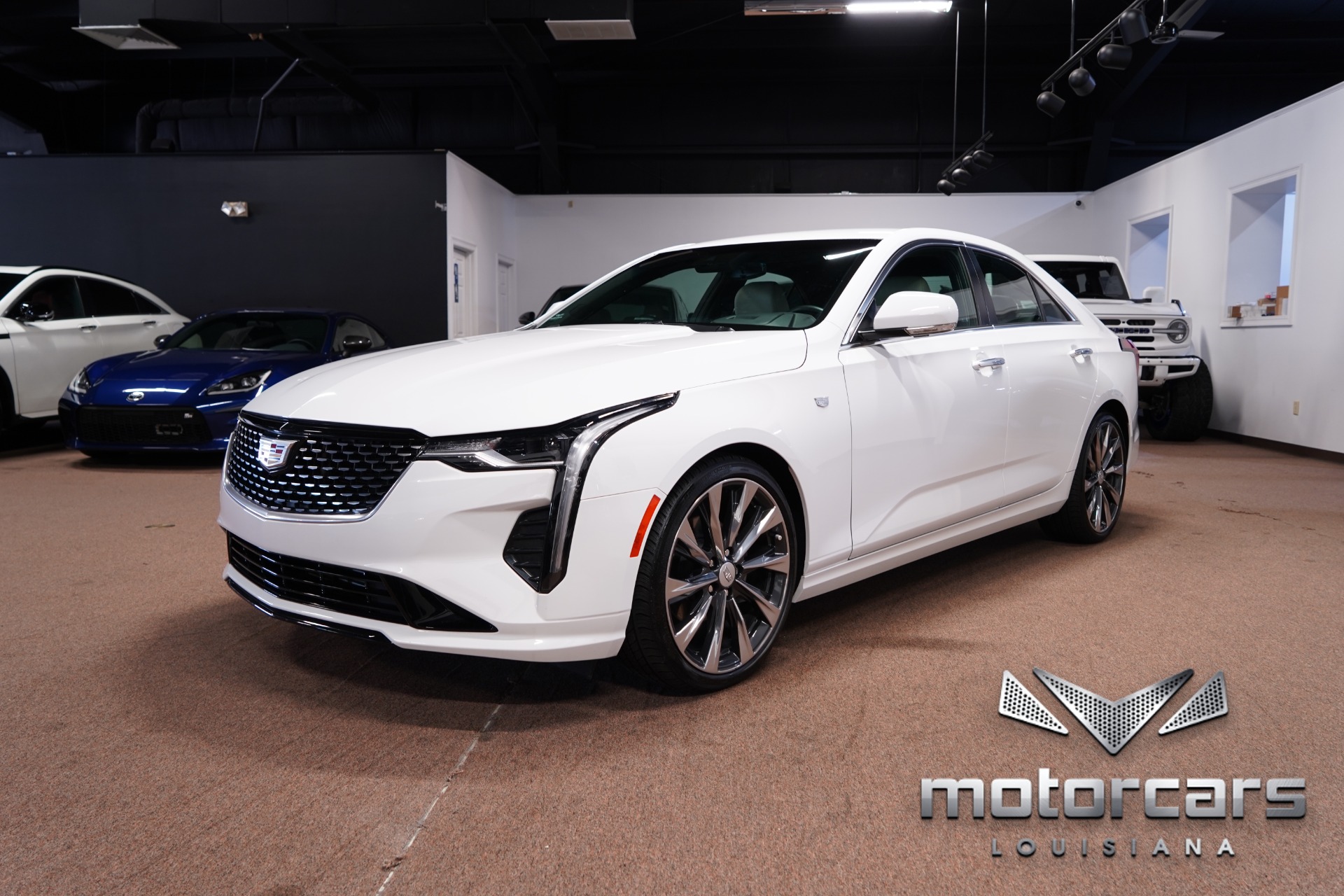 2023 Cadillac CT4 Luxury photo 3