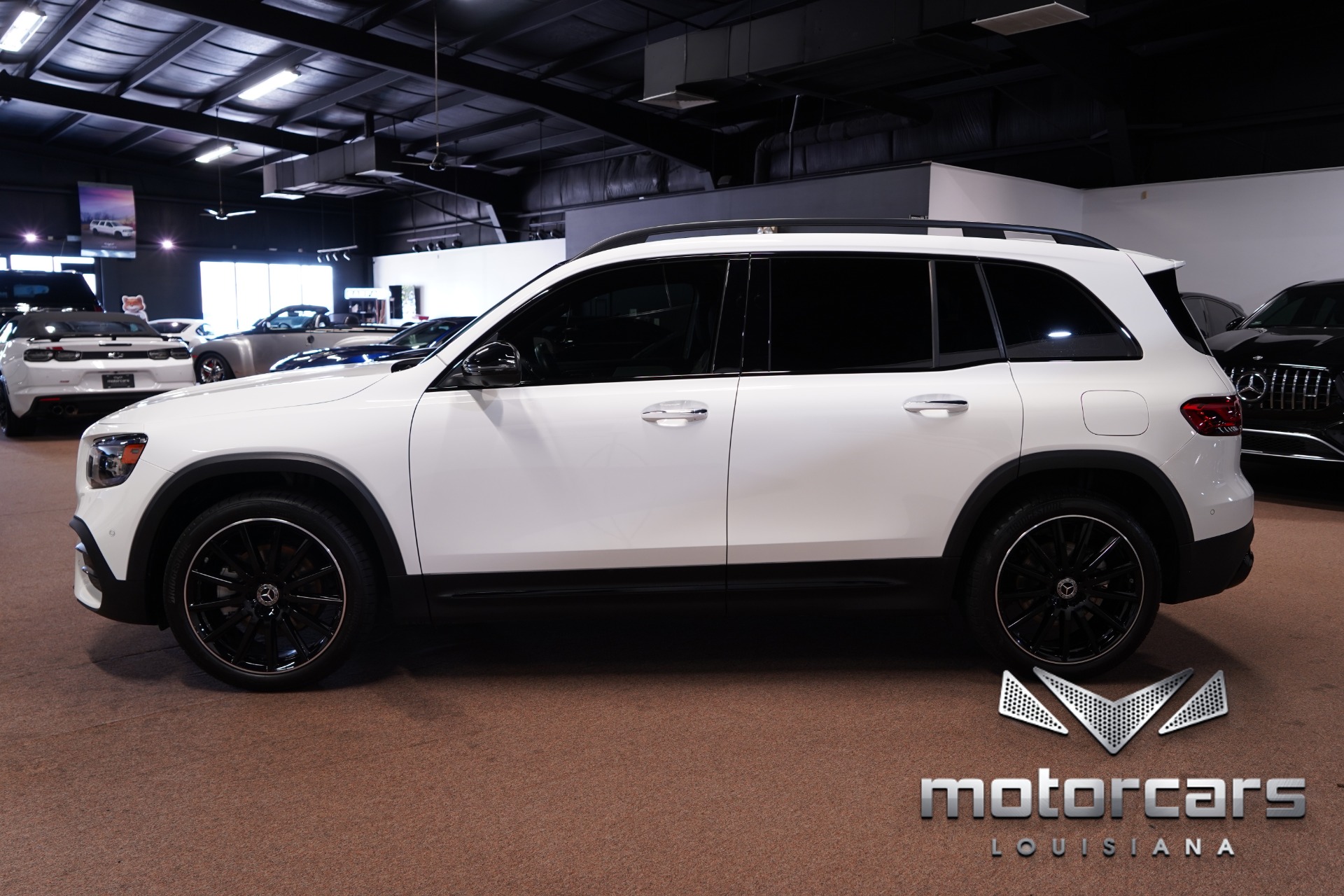 2023 Mercedes Benz GLB 250 photo 4