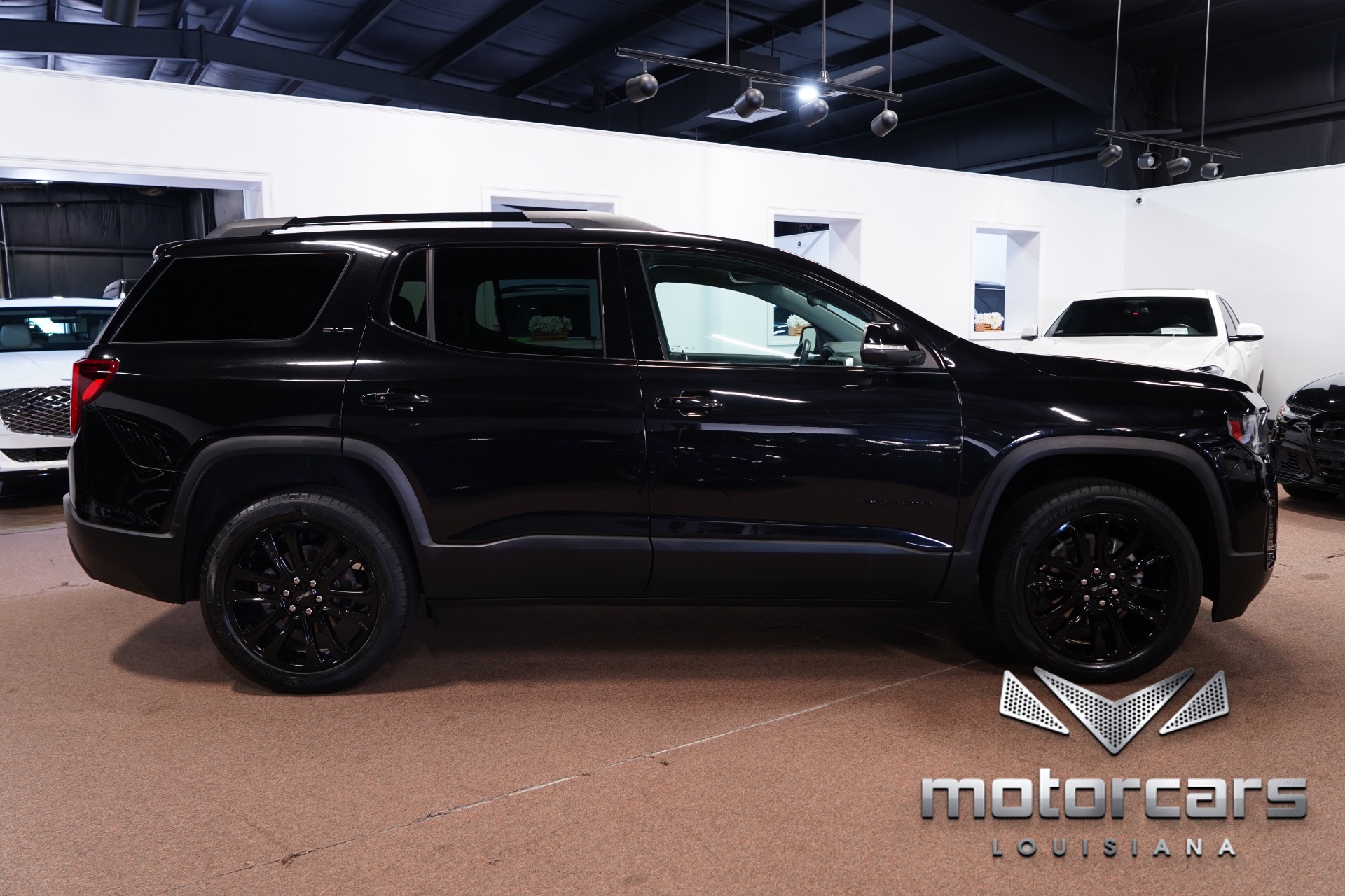 2023 Gmc Acadia SLT photo 2
