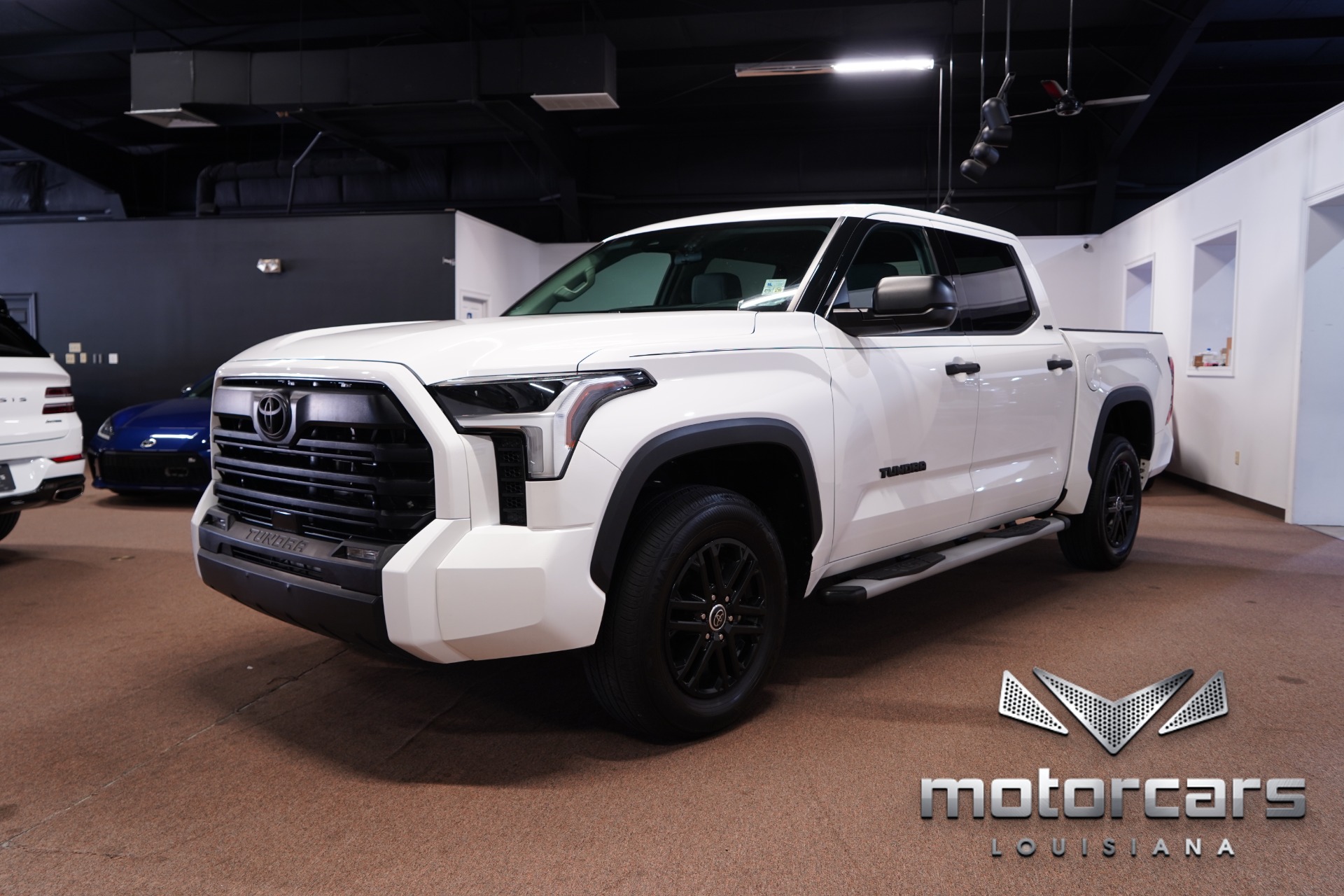 2023 Toyota Tundra SR5 photo 2